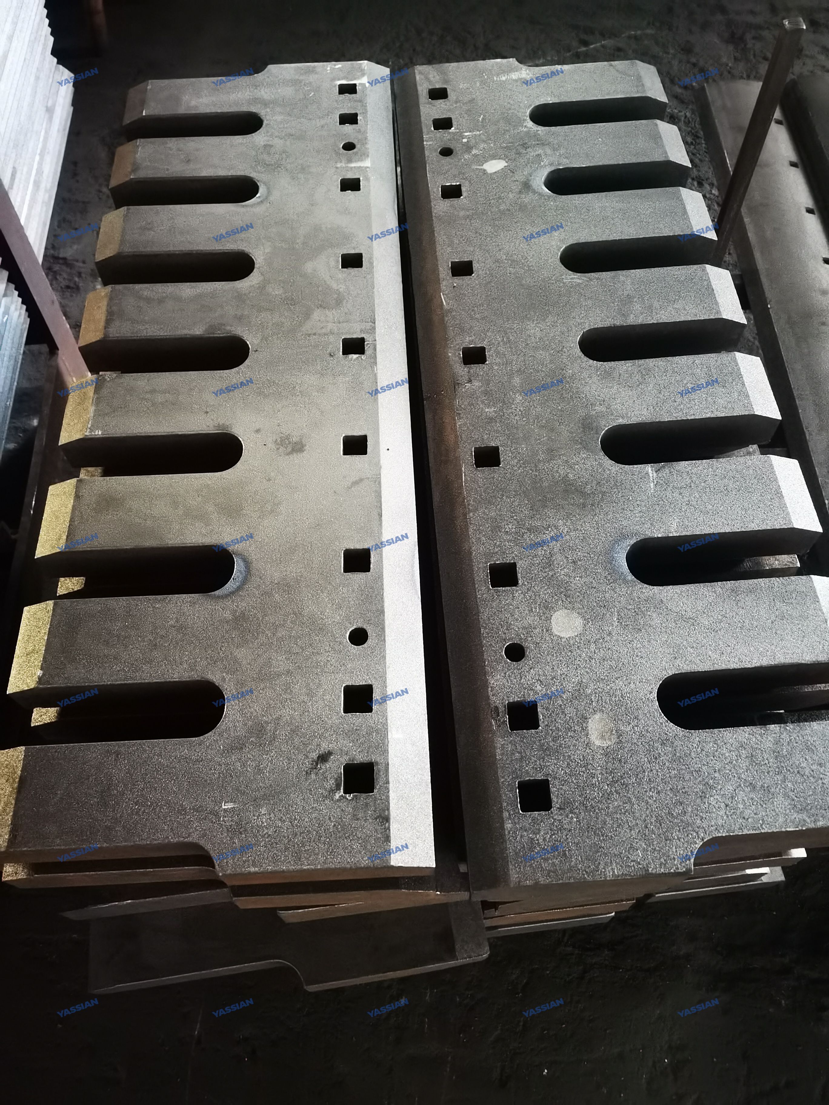 Gradador de asaltante Serrated Blade