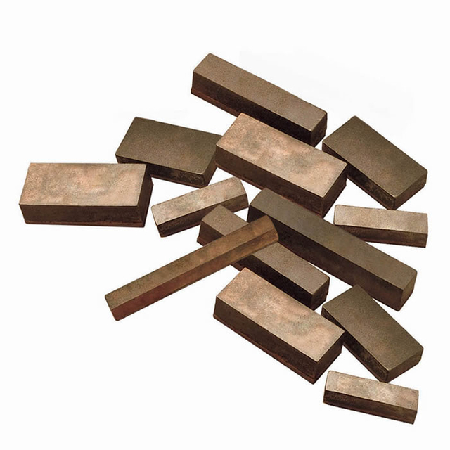 Barra de desgaste bimetálica para minería