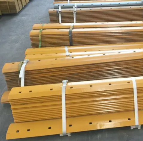 Aplicaciones de invierno y nieve: elección de la vanguardia de la motoniveladora adecuada para hielo y nieve compactada