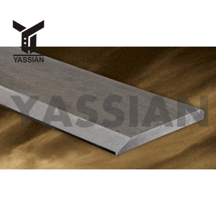 Soldadura de 1 1/2 X 12 X 10 pulgadas en el borde de corte de la excavadora